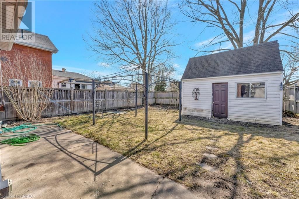 190 GRAND RIVER AVENUE Image 26