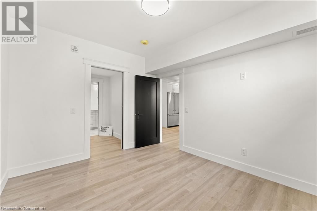 104 - 247 BROCK STREET Image 17