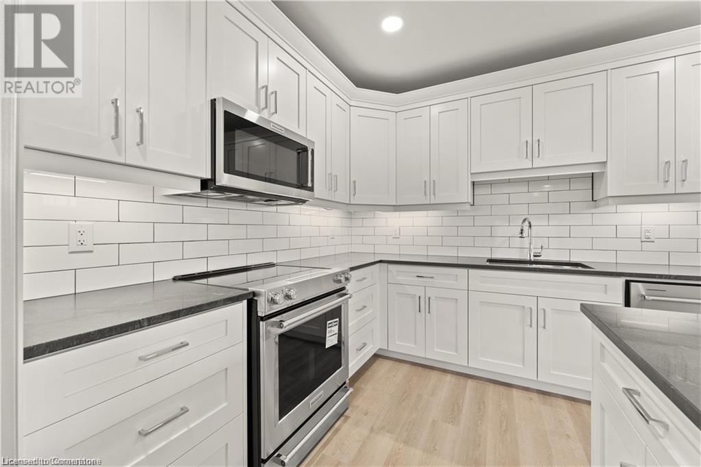 104 - 247 BROCK STREET Image 4