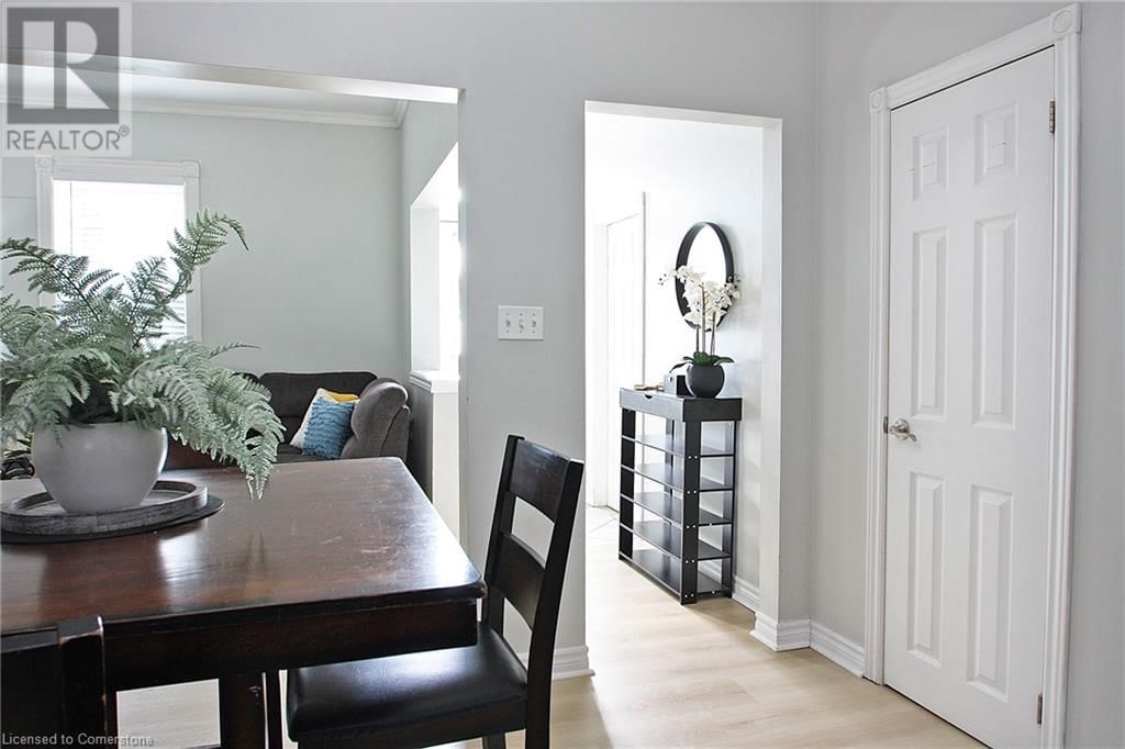 129 BIRGE STREET Image 12