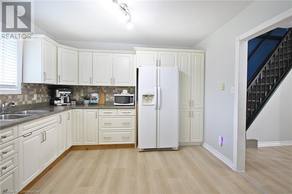 129 BIRGE STREET Image 17