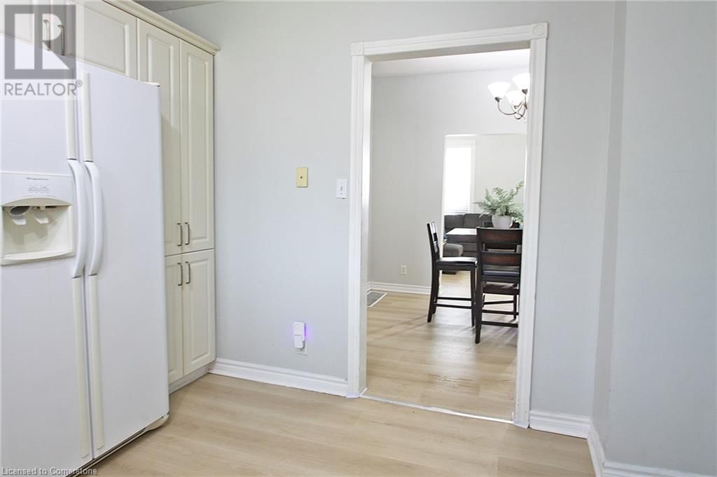 129 BIRGE STREET Image 20