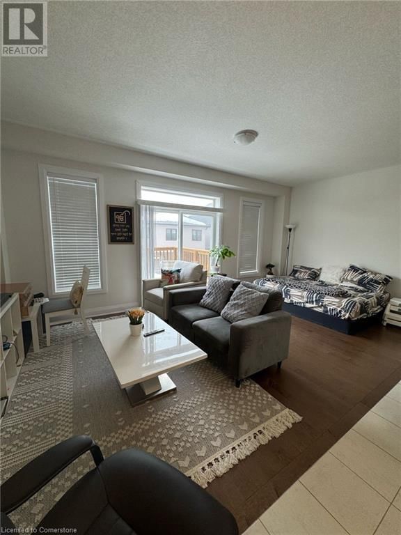 653 BENNINGER DRIVE Image 6