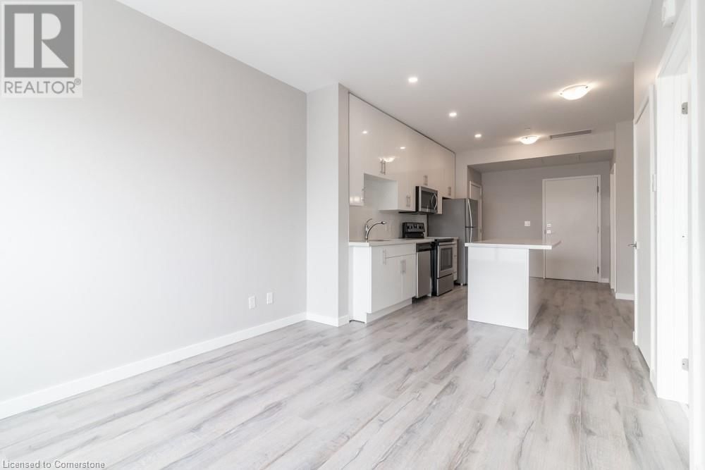 223 - 690 KING STREET WEST Image 3