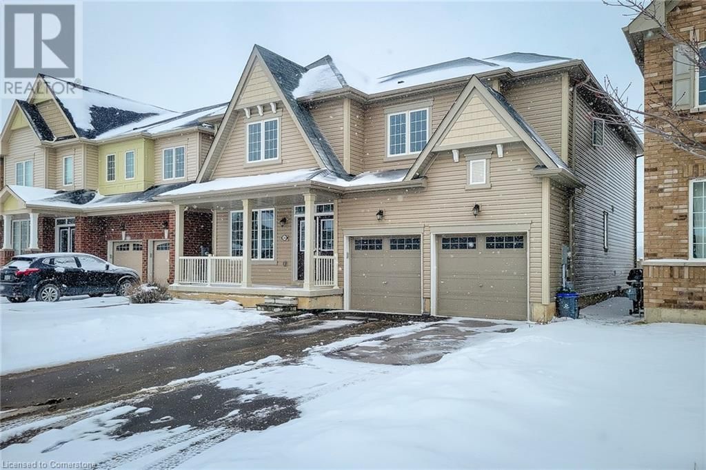 24 ESTHER CRESCENT Image 3
