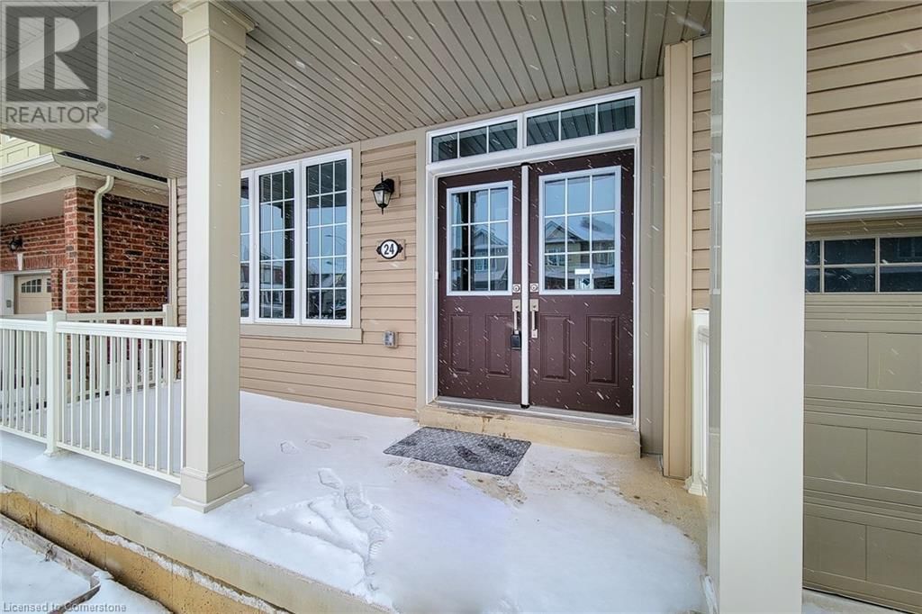 24 ESTHER CRESCENT Image 6