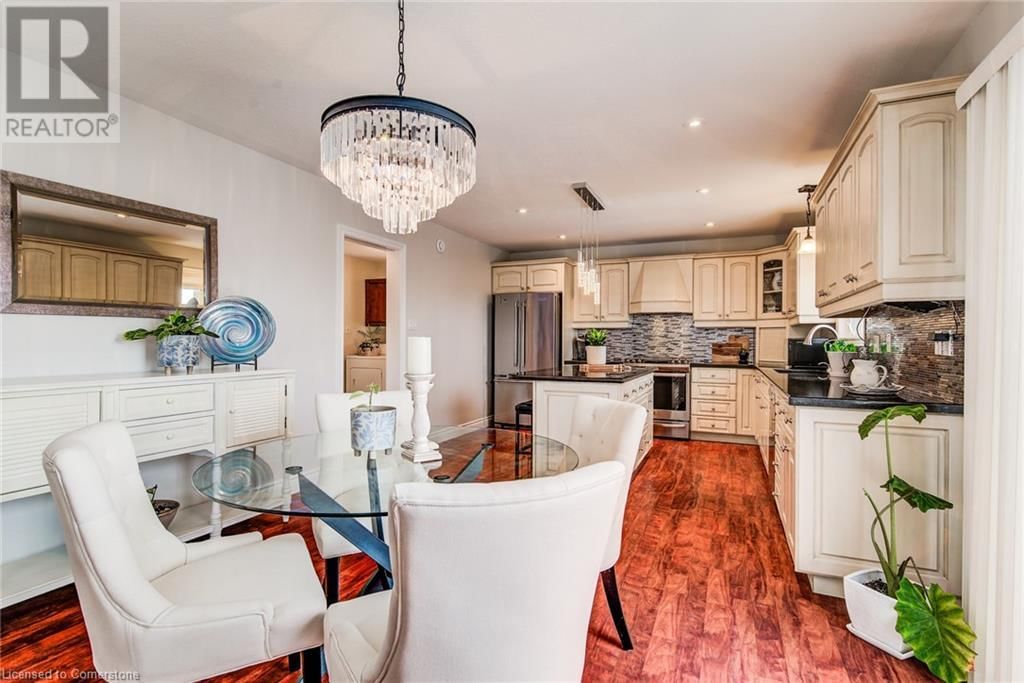 24 APPLEWOOD STREET Image 16