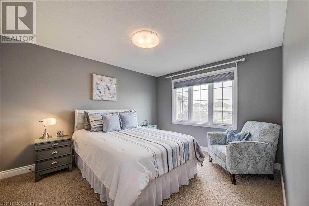 24 APPLEWOOD STREET Image 23