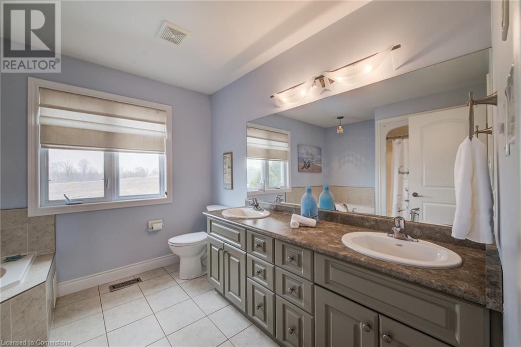 24 APPLEWOOD STREET Image 28