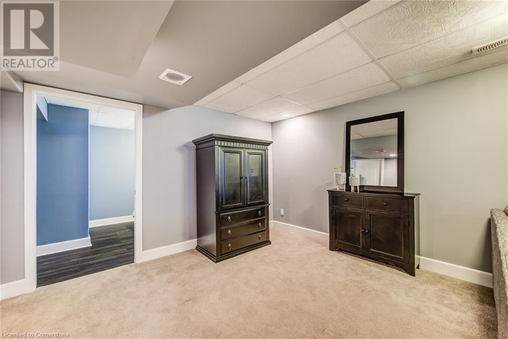 24 APPLEWOOD STREET Image 33