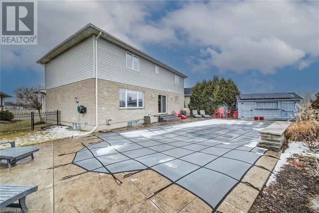 24 APPLEWOOD STREET Image 41
