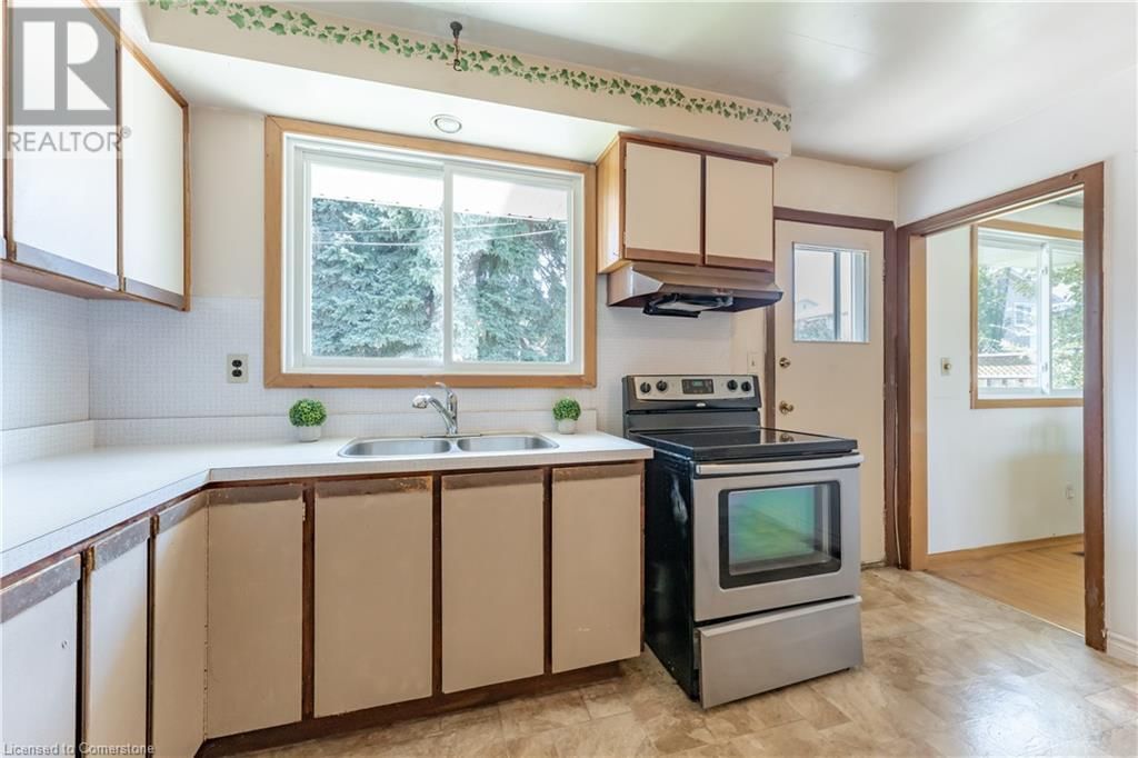 181 BURRWOOD DRIVE Image 12