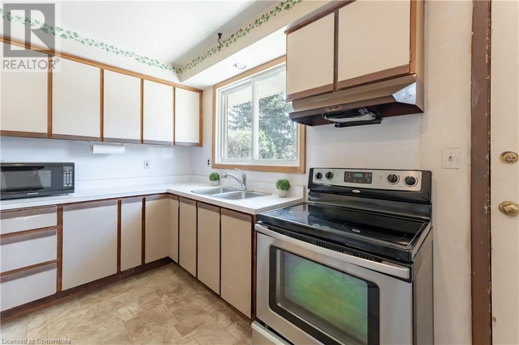 181 BURRWOOD DRIVE Image 13