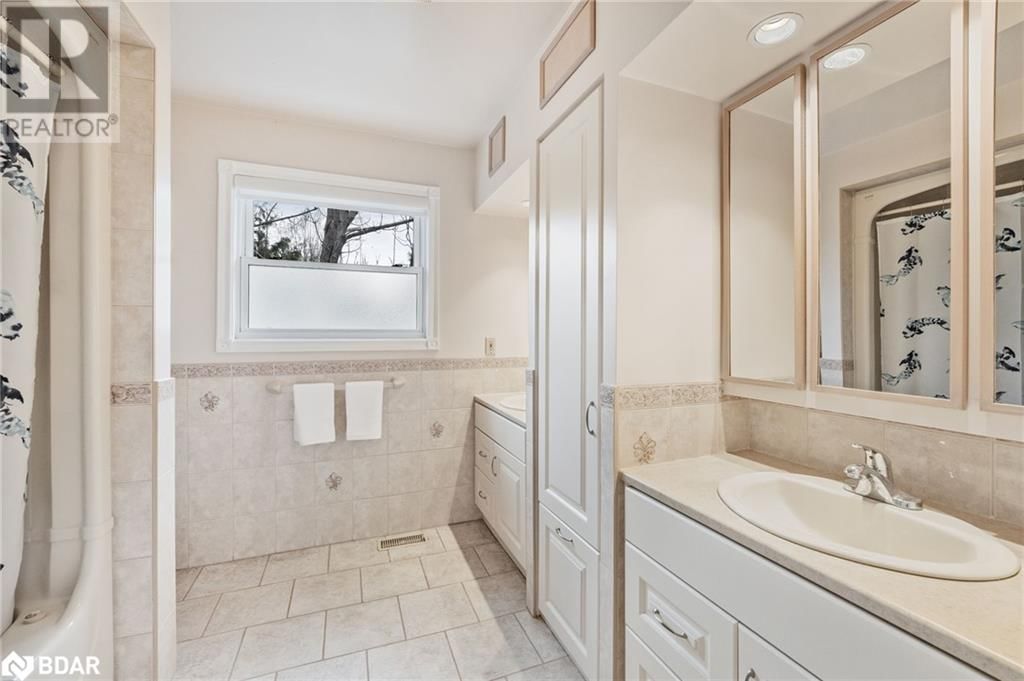 1069 LAKESHORE RD ROAD EAST Image 30