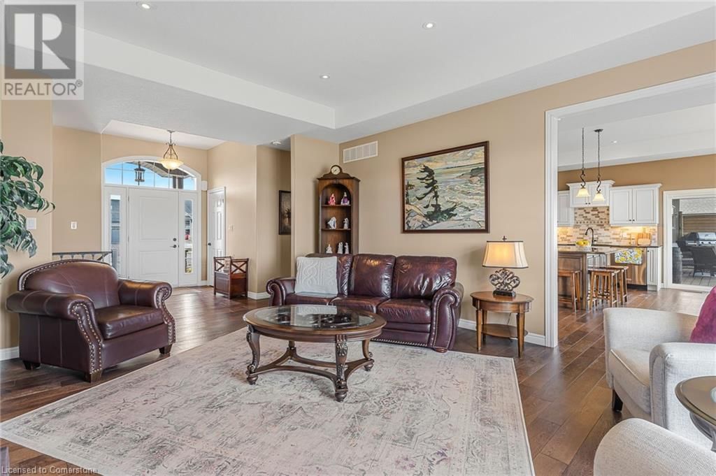 5 SILVERTHORNE COURT Image 19