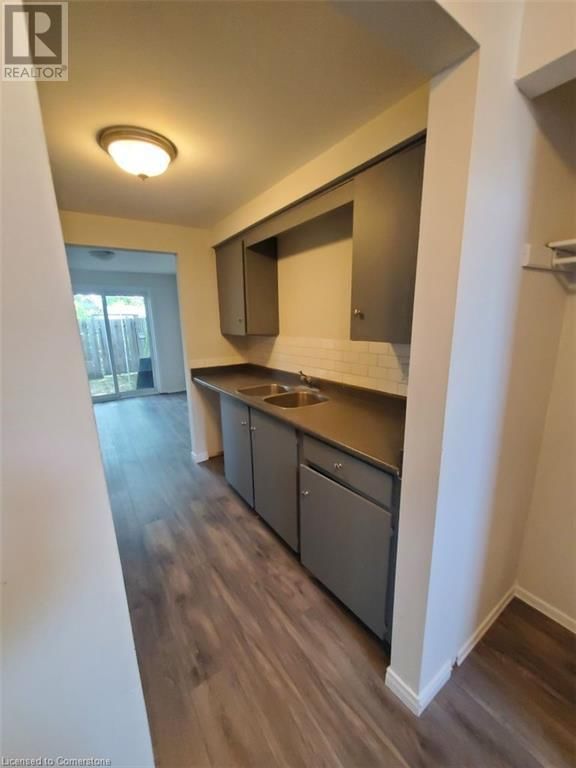 2 - 649 ALBERT STREET Image 7