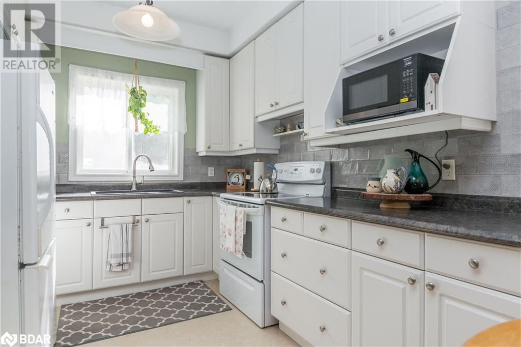 2486 HOUSEYS RAPIDS ROAD Image 11