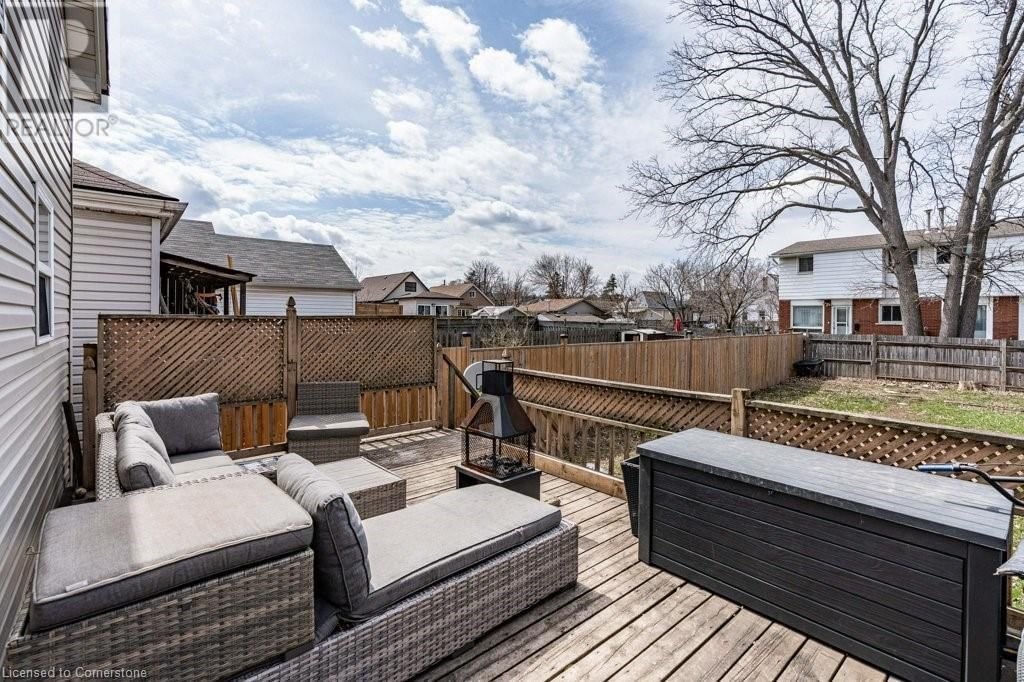 99 ROBINS AVENUE Image 24