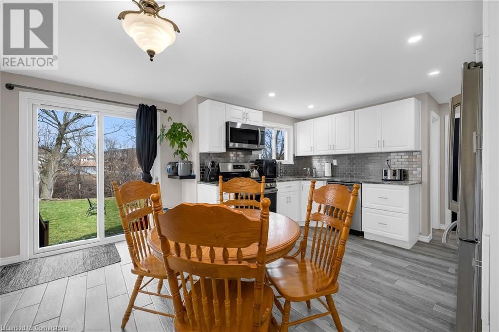 33 ROSEDALE AVENUE Image 10