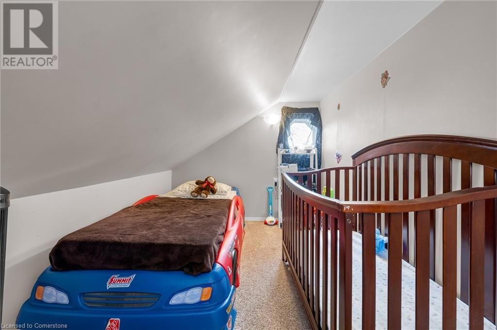 33 ROSEDALE AVENUE Image 18