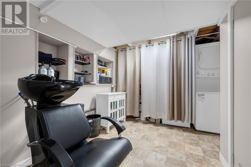 33 ROSEDALE AVENUE Image 26