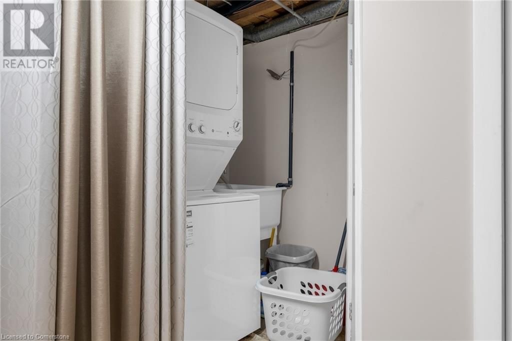 33 ROSEDALE AVENUE Image 28