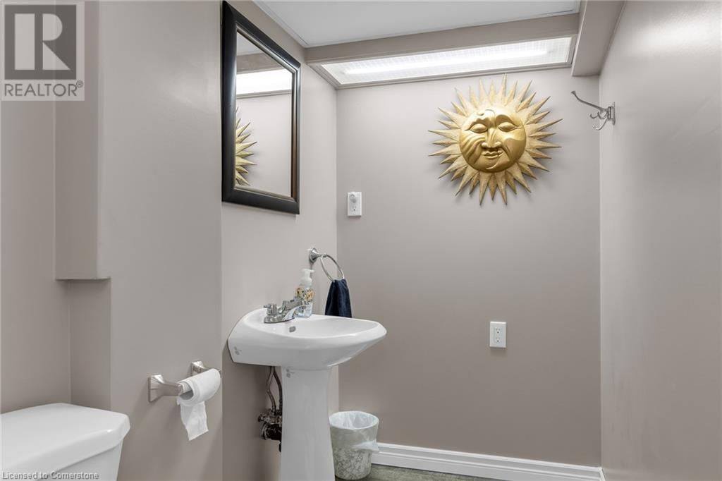 33 ROSEDALE AVENUE Image 29