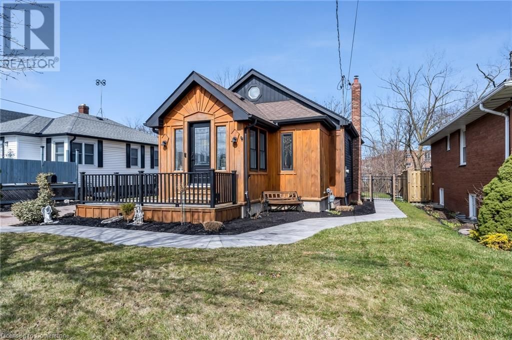 33 ROSEDALE AVENUE Image 4