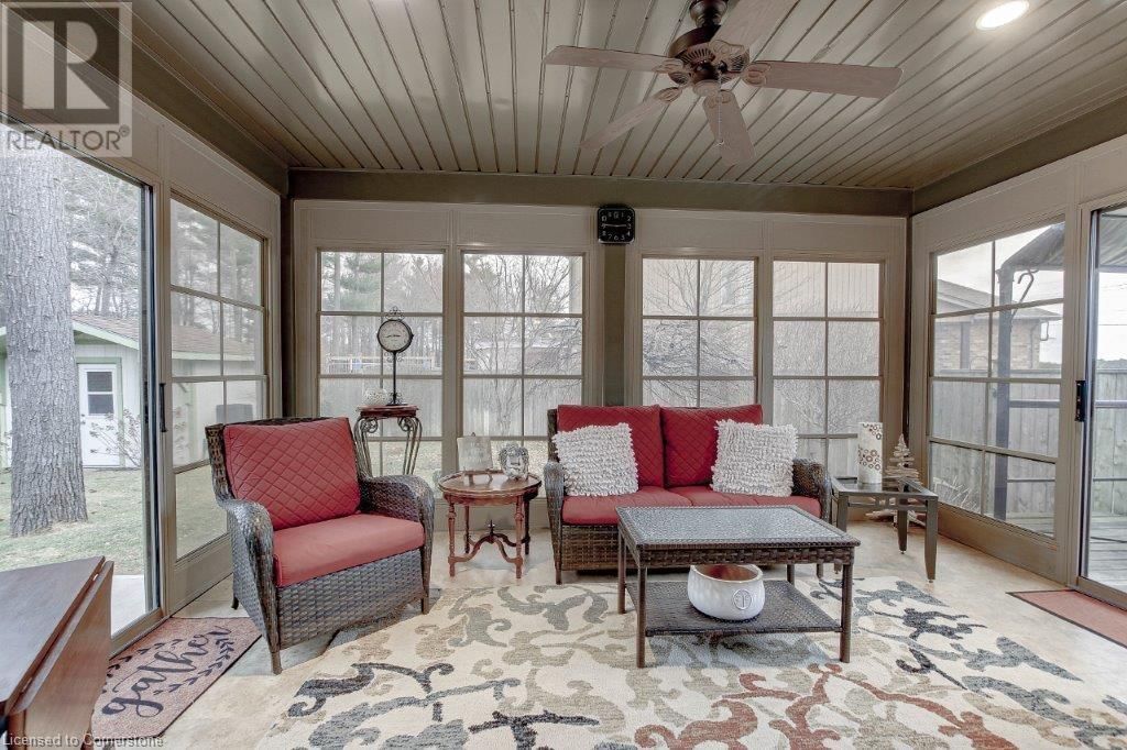 6 WINTERGREEN CRESCENT Image 10