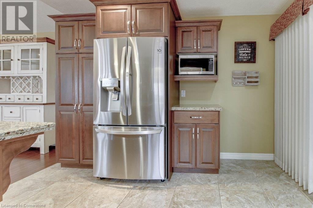 6 WINTERGREEN CRESCENT Image 15
