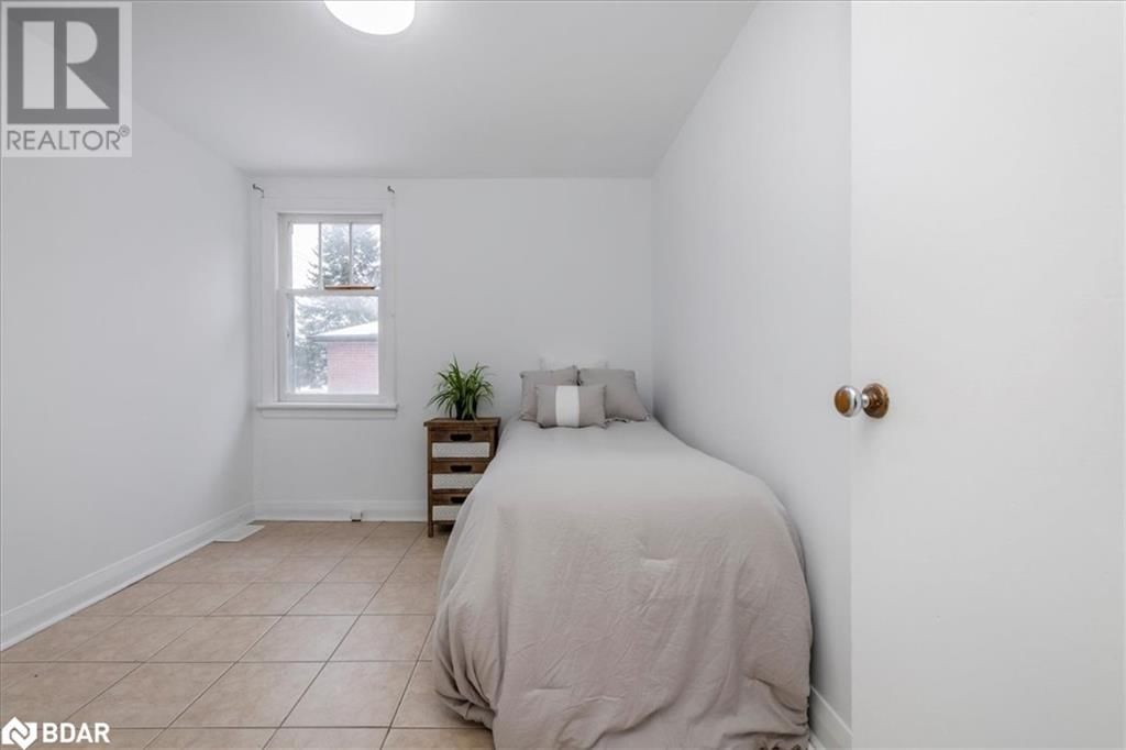 116 HURONIA ROAD Image 11