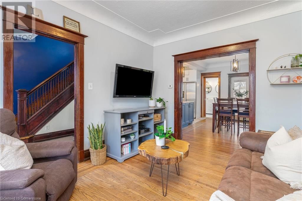81 KENSINGTON AVENUE NORTH Image 10