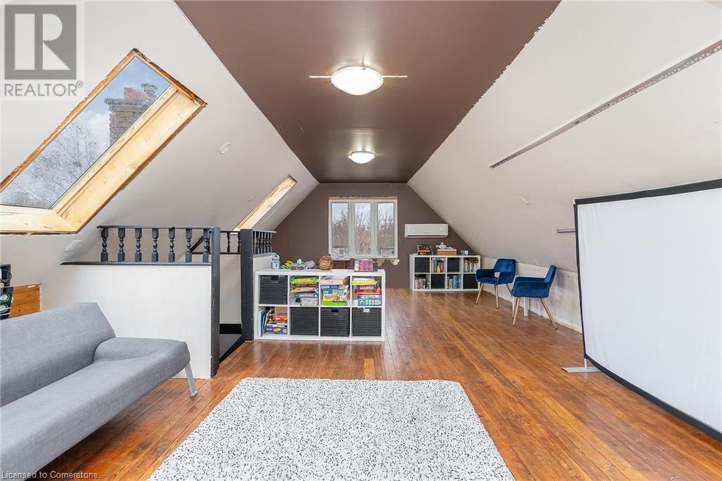 81 KENSINGTON AVENUE NORTH Image 29