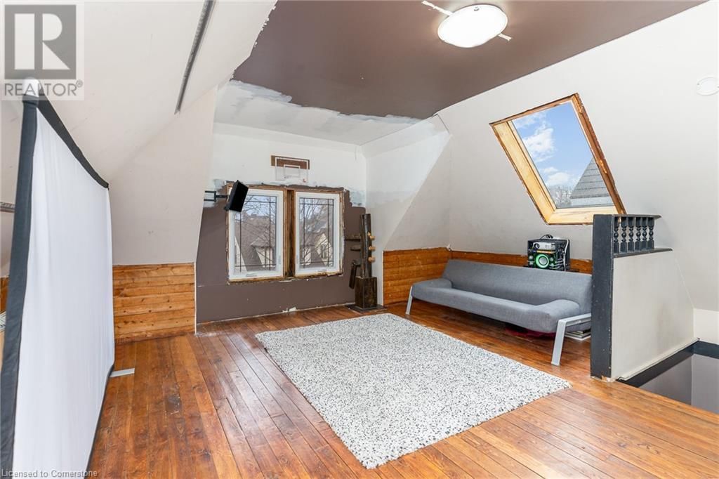 81 KENSINGTON AVENUE NORTH Image 30