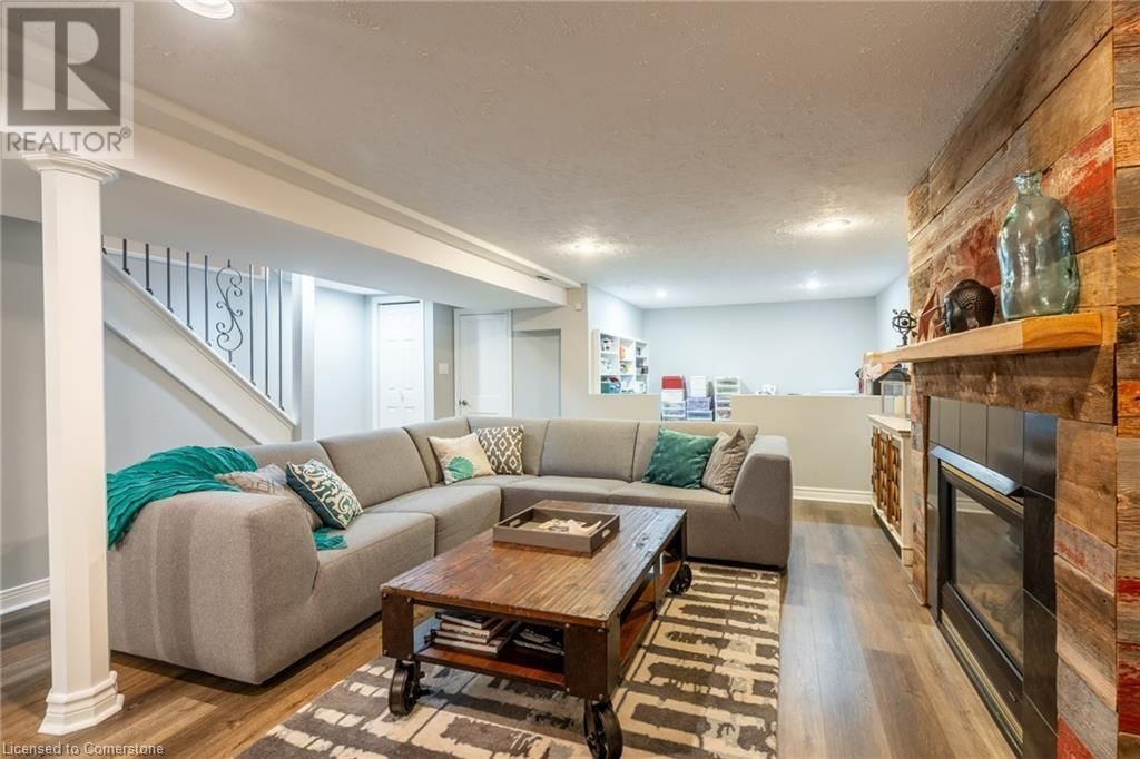 3300 LAKESHORE ROAD Image 30