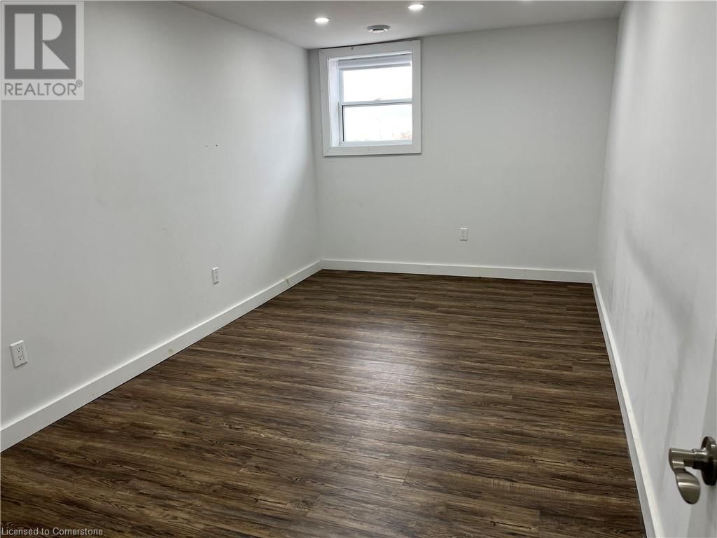 1115 BAY STREET Image 10