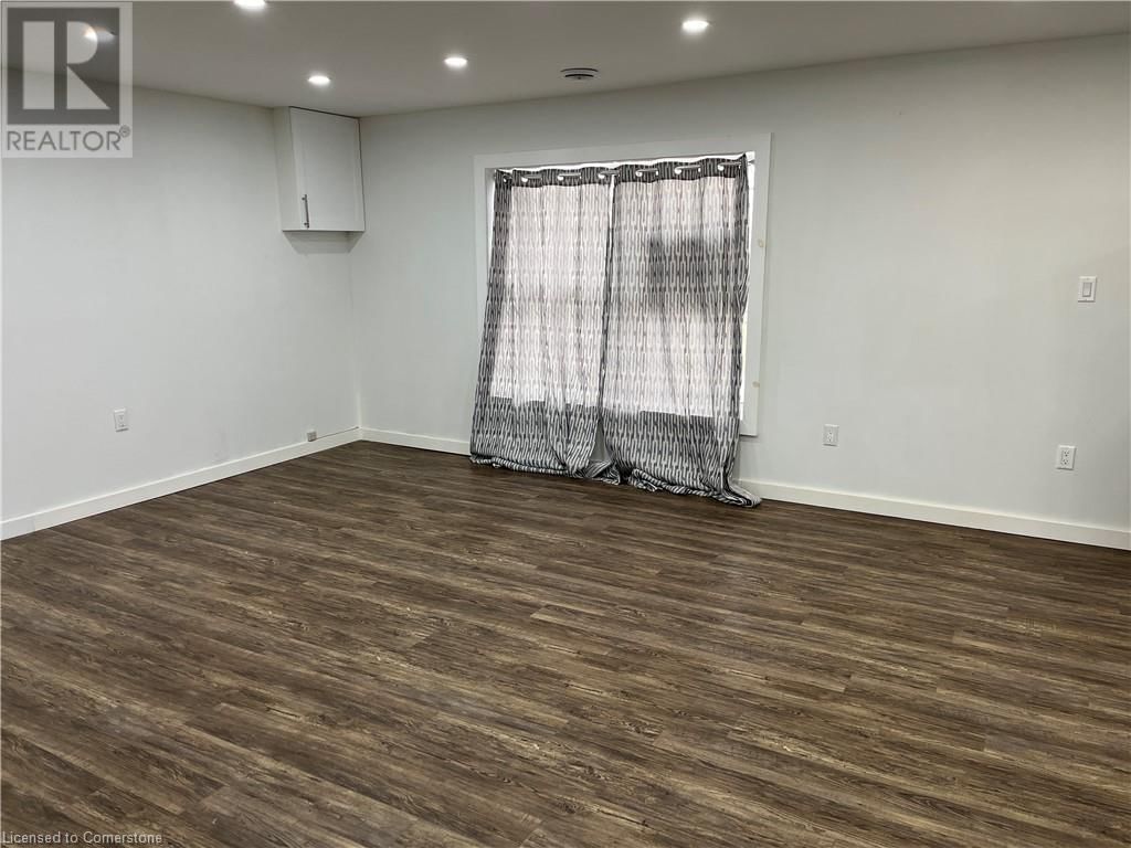 1115 BAY STREET Image 12