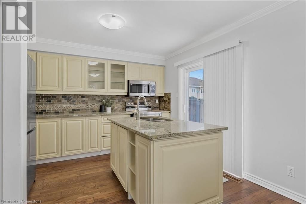 53 WICKSTEAD COURT Image 13