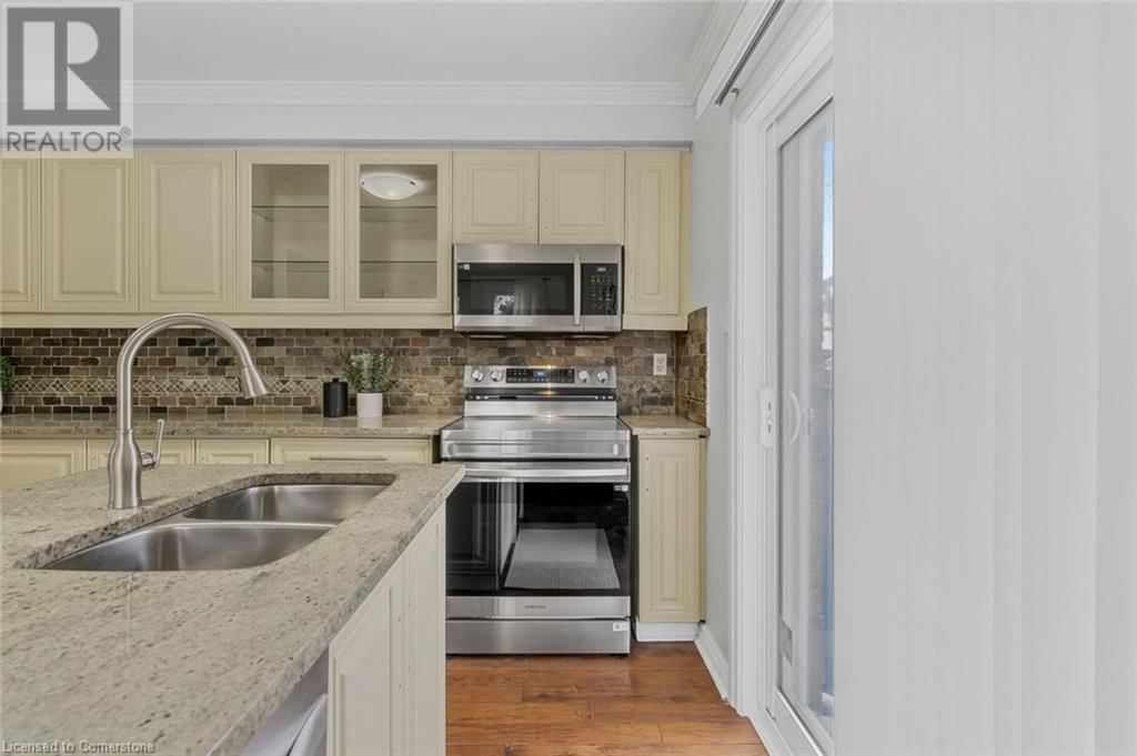 53 WICKSTEAD COURT Image 14