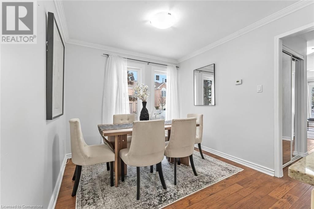 53 WICKSTEAD COURT Image 18