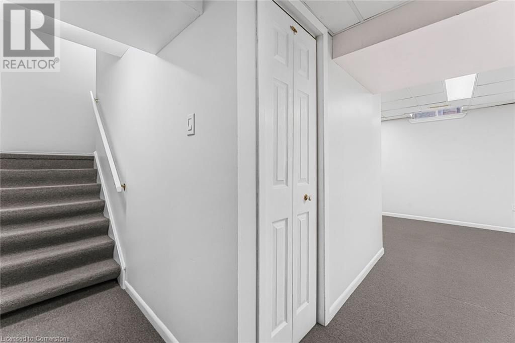 53 WICKSTEAD COURT Image 34