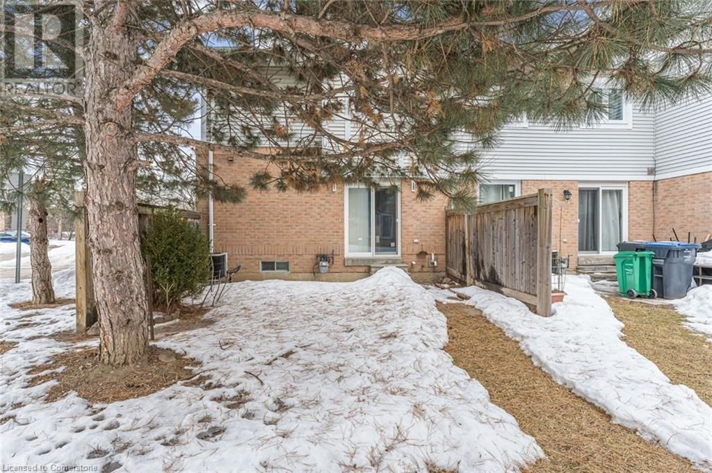 53 WICKSTEAD COURT Image 38