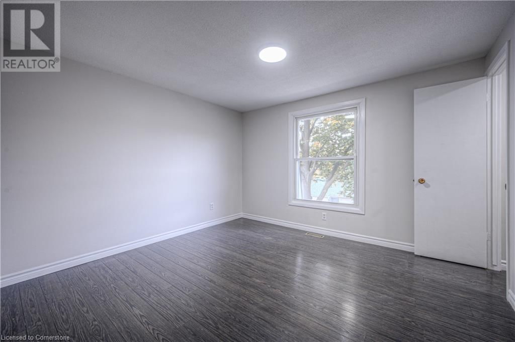9 - 206 GREEN VALLEY DRIVE Image 18