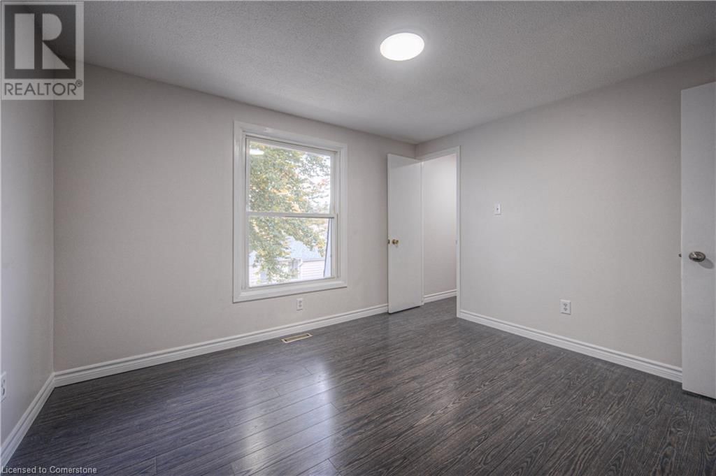 9 - 206 GREEN VALLEY DRIVE Image 19