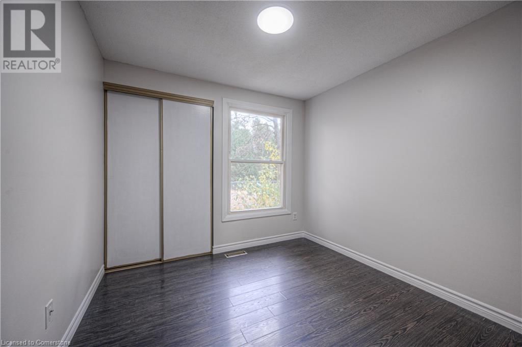 9 - 206 GREEN VALLEY DRIVE Image 22