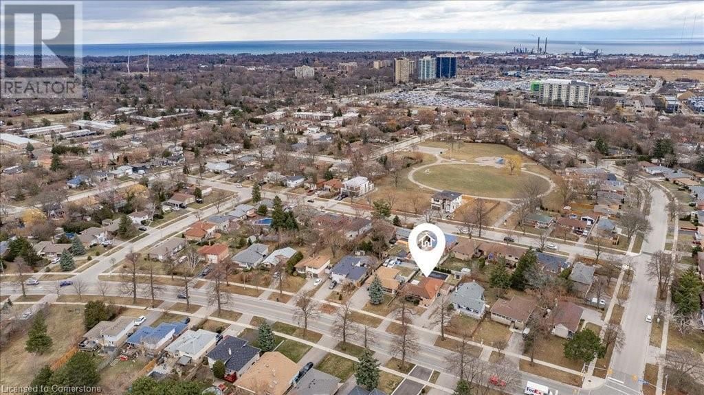 2238 TRUSCOTT DRIVE Image 32