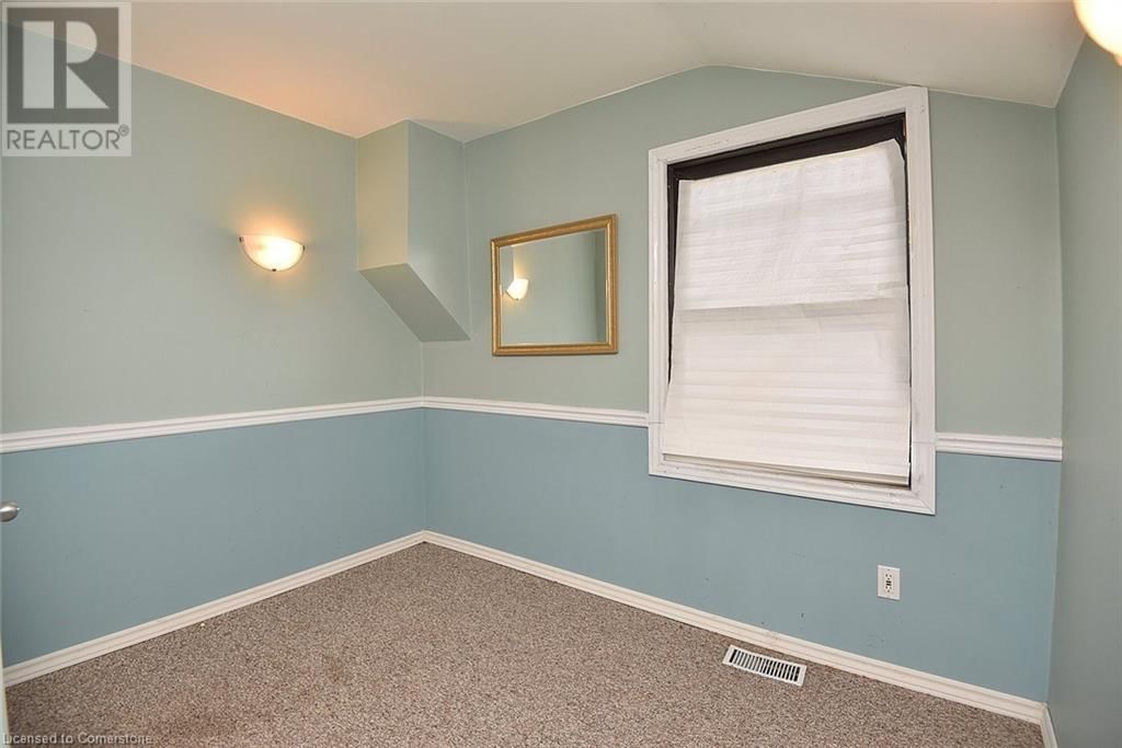 275 MAIN STREET WEST Image 15