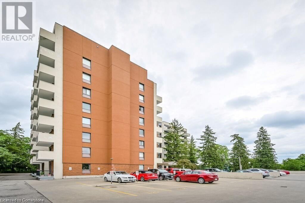 808 - 260 SHELDON AVENUE NORTH Image 3