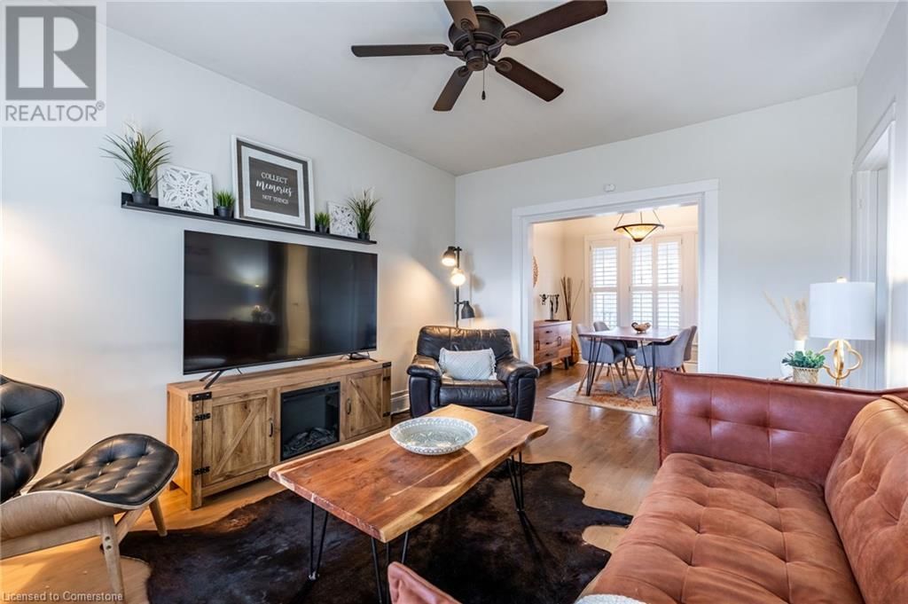 48 WEST 3RD STREET Image 8