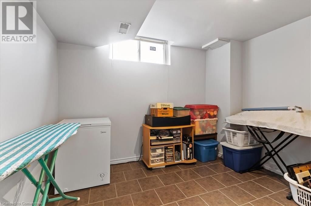67 COUNTRY CLUB DRIVE Image 38